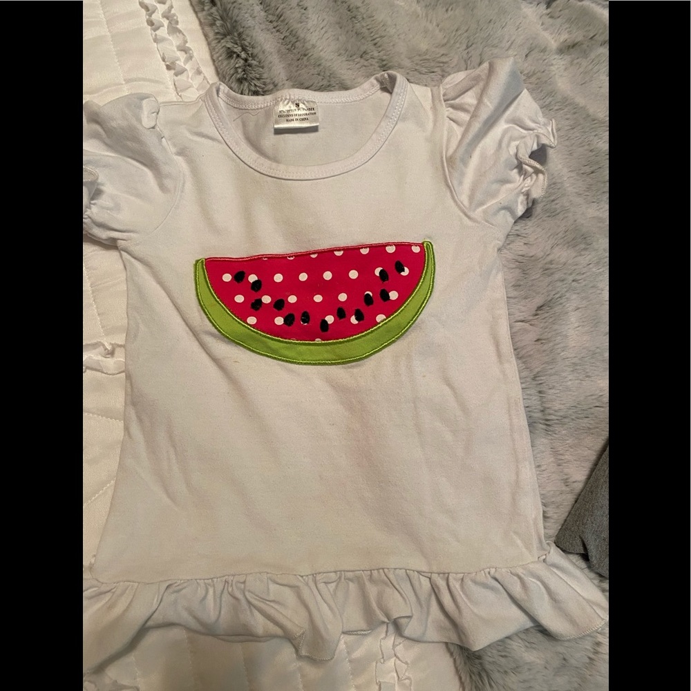 Girl’s shirt